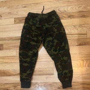 Nike Boys' Sportswear Tech Fleece Camo Joggers